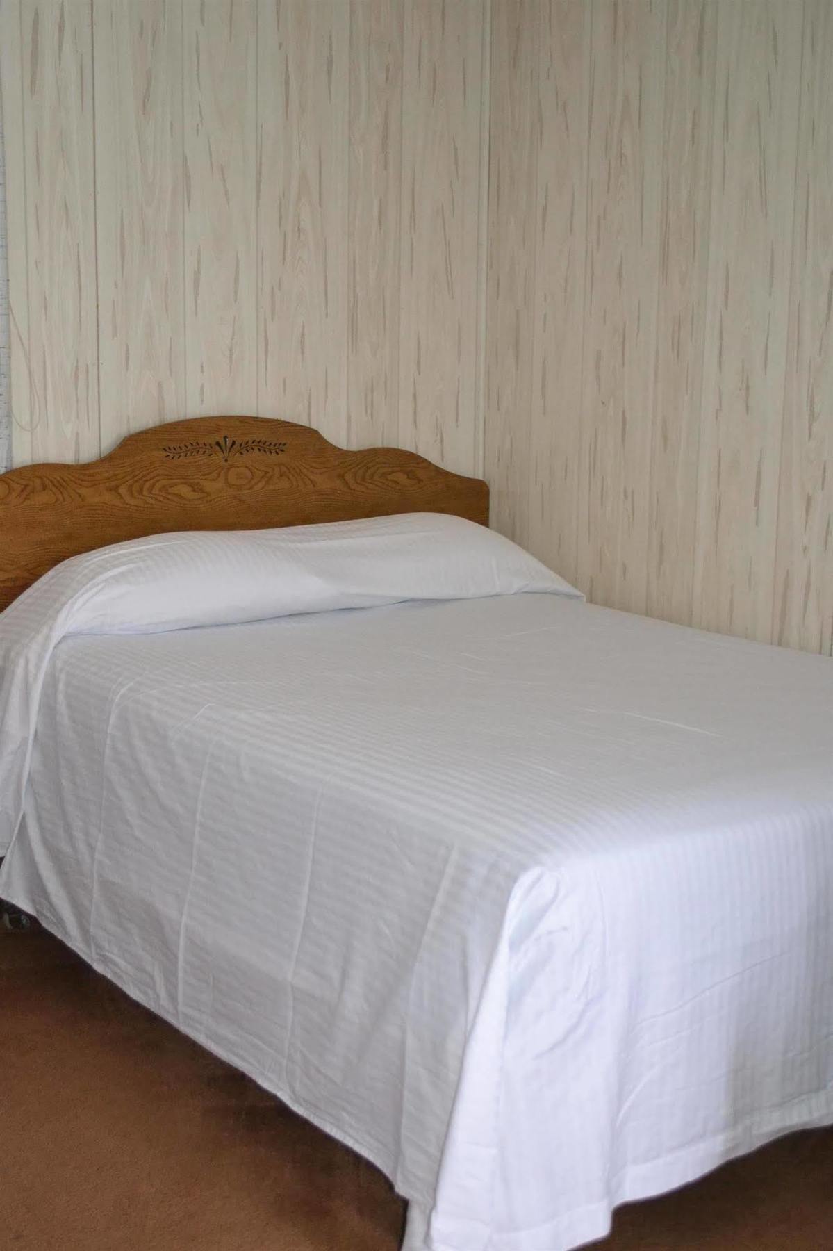Magnuson Hotel Wauseon Buitenkant foto