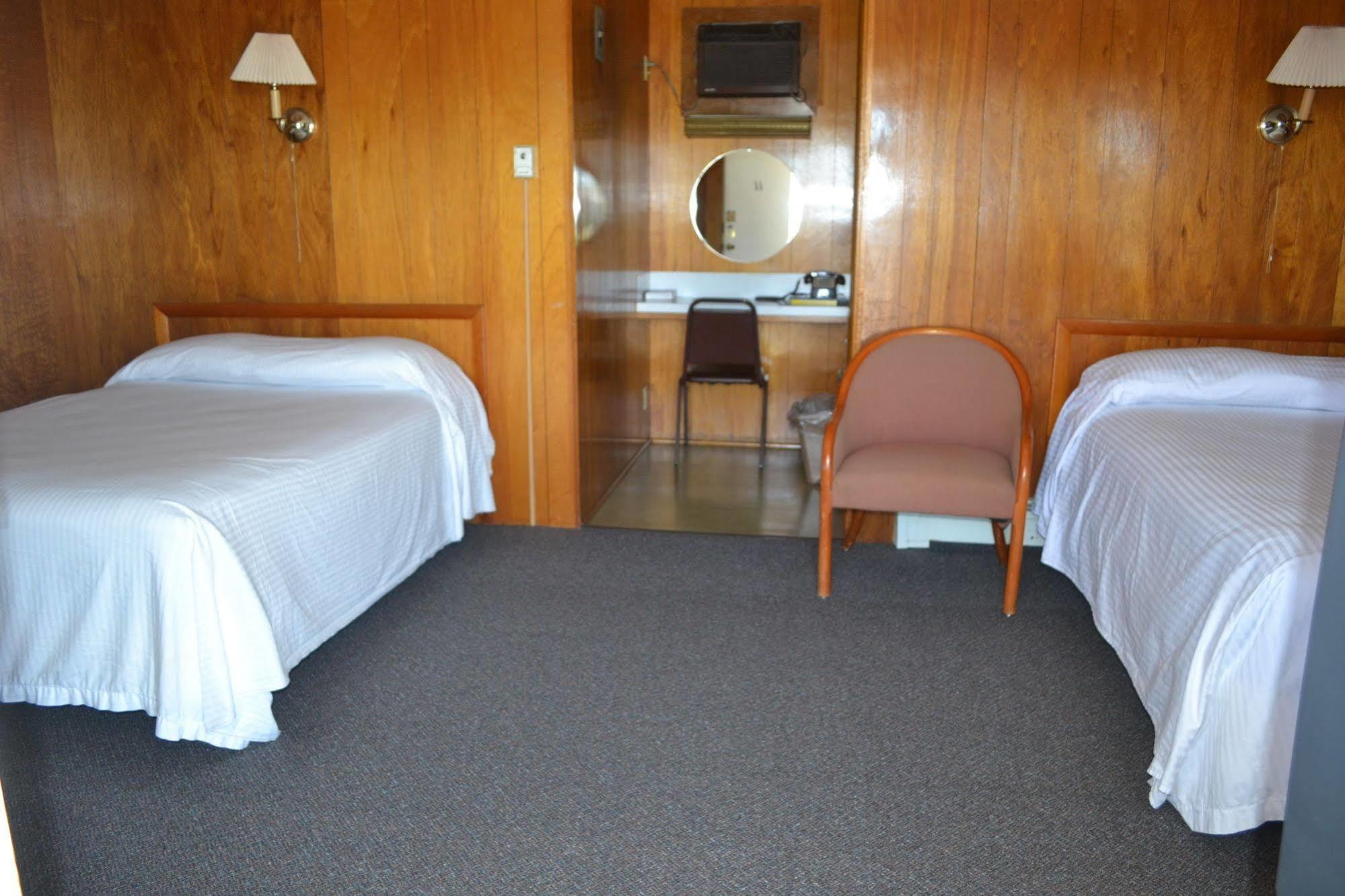 Magnuson Hotel Wauseon Buitenkant foto